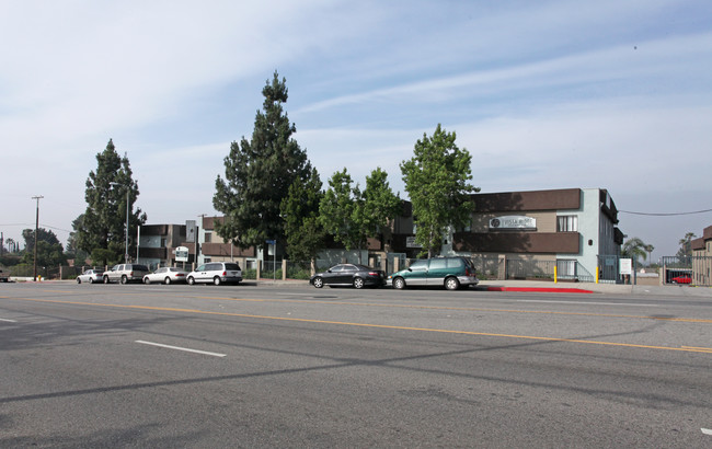 Vista Ridge Apartments in Sylmar, CA - Building Photo - Building Photo