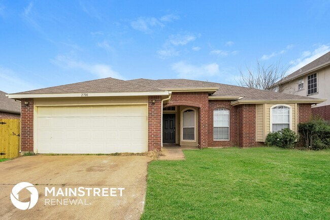 property at 2700 Forest Creek Dr