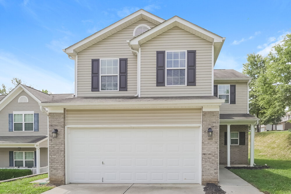 802 Wesley Alan Ln in Charlotte, NC - Building Photo