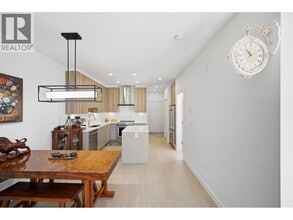 7588 16th St in Burnaby, BC - Building Photo - Building Photo