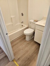 75 Scotch Pond Pl, Unit 31 in Quincy, MA - Foto de edificio - Building Photo