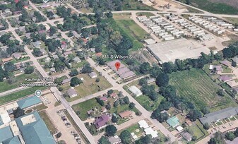 811 S Wilson St in Kaufman, TX - Building Photo