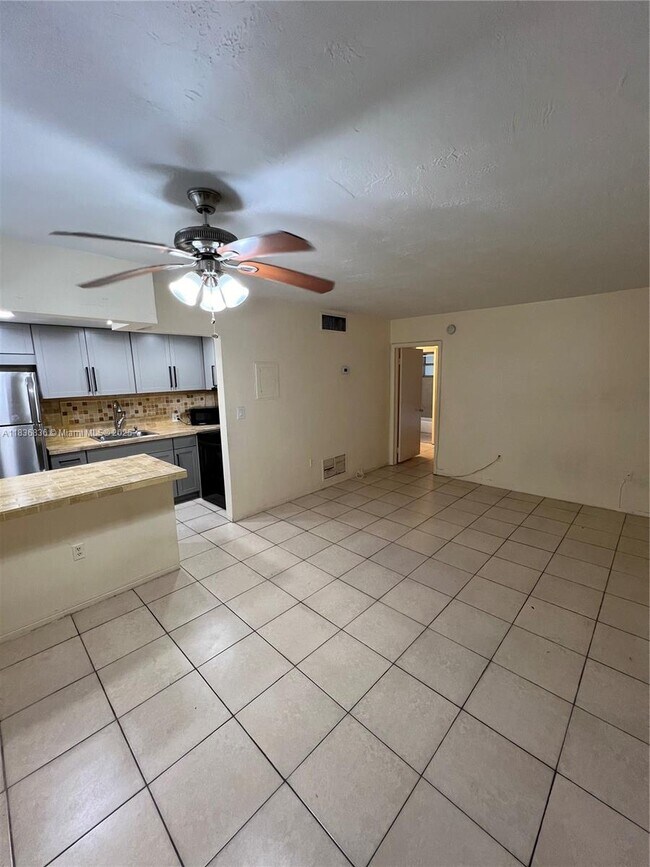 1515 NE 125th Terrace in North Miami, FL - Building Photo - Building Photo