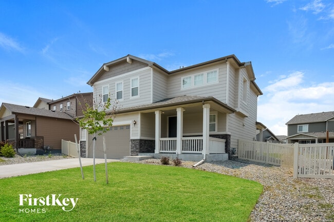 10615 Akron St in Commerce City, CO - Building Photo - Building Photo