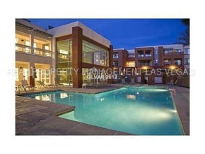 71 E Agate Ave-Unit -UNIT 203 in Las Vegas, NV - Building Photo - Building Photo