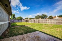 2203 Overview Ln in Garland, TX - Foto de edificio - Building Photo