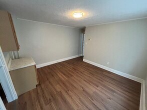 1457 Hamilton Ave in Trenton, NJ - Building Photo - Building Photo