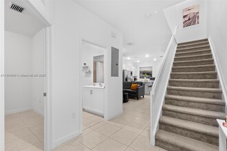 14807 SW 183rd Ter in Miami, FL - Building Photo - Building Photo