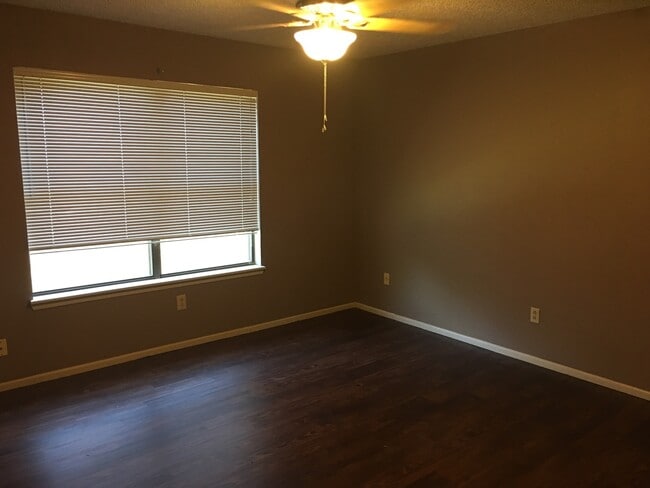 property at 9807 Memphis Ave