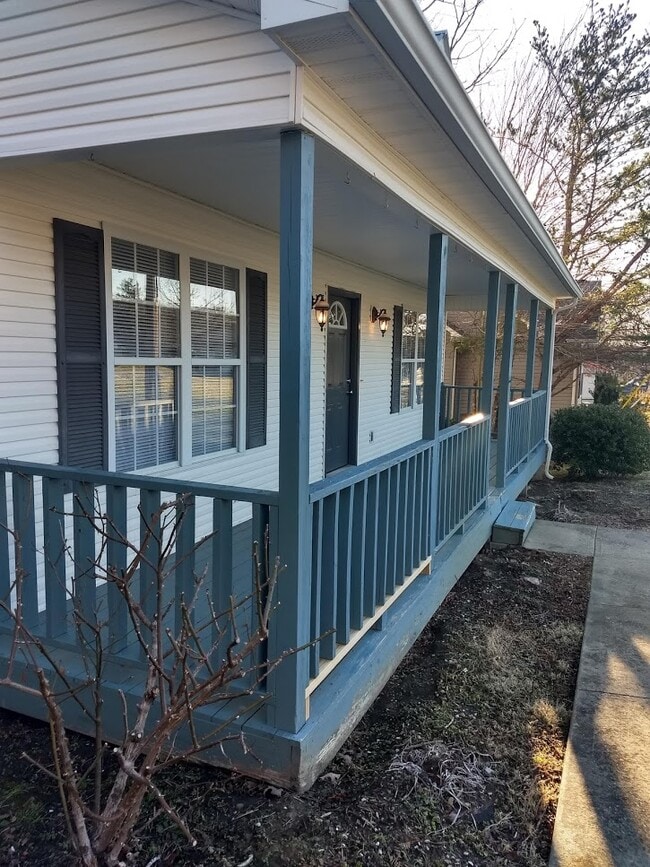 98 Russell Ln in Crossville, TN - Building Photo - Building Photo