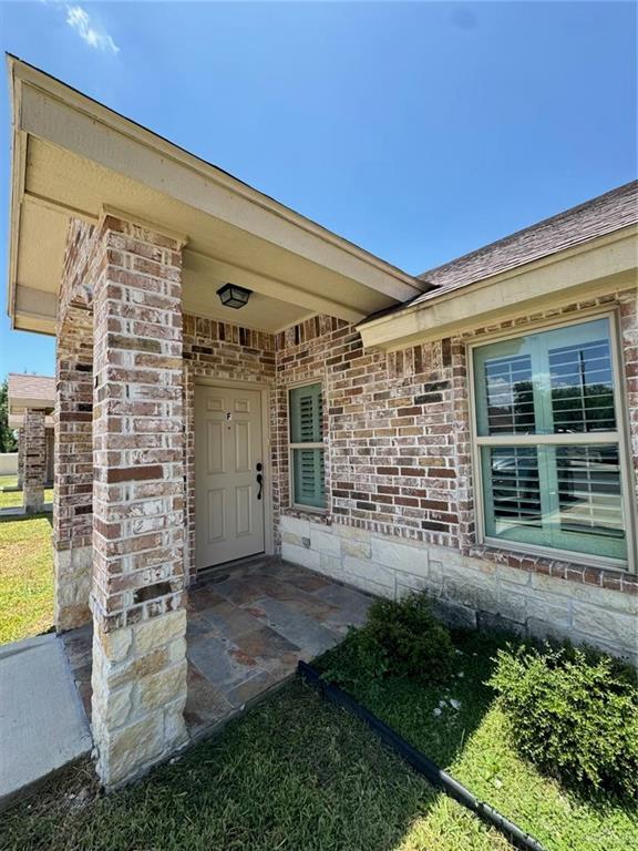 209 W Mile 14 1/2 N in Weslaco, TX - Building Photo - Building Photo