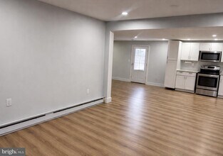 504-506 Pine Hill St in Minersville, PA - Building Photo - Building Photo