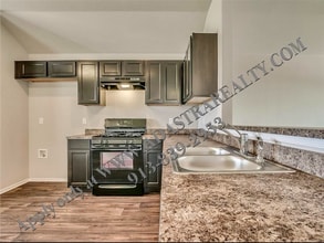 610 W Colleen Ct in Gardner, KS - Building Photo - Building Photo