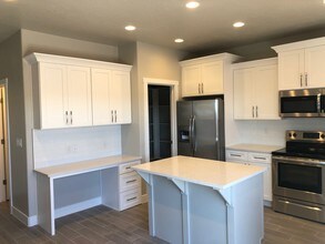 655 S Malorie Wy in Ivins, UT - Building Photo - Building Photo