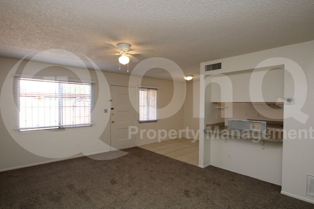 4227 N 68th Dr in Phoenix, AZ - Building Photo