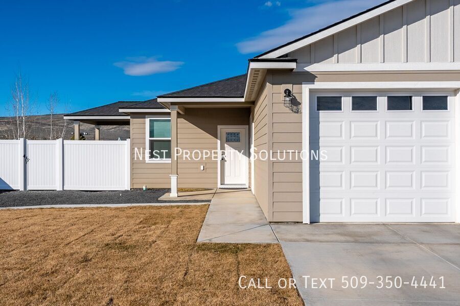 45 Grant Dr in Ephrata, WA - Building Photo
