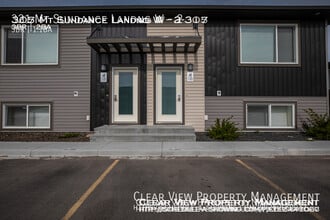 321 Mt Sundance Landing W in Lethbridge, AB - Building Photo - Building Photo