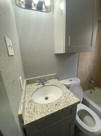 4617 Market St photo'