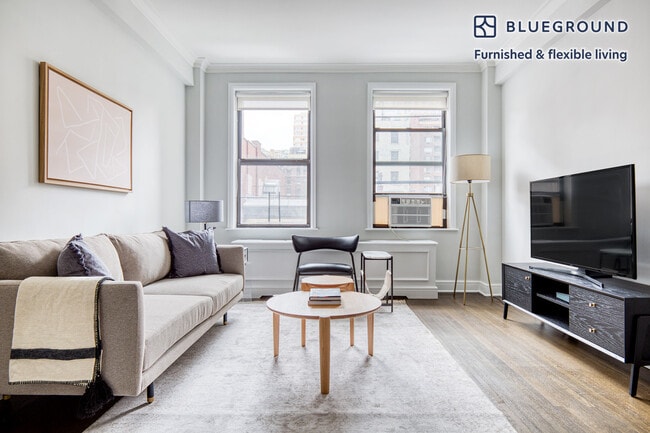 210 W 70th St