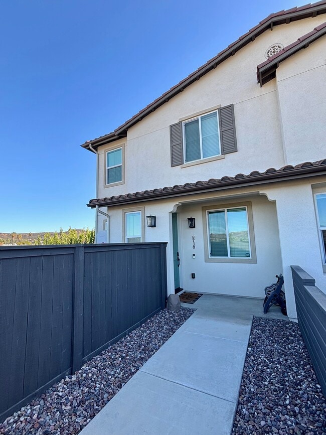 8718 Aruba Ln in Santee, CA - Building Photo - Building Photo