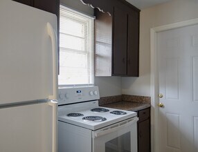 1122 Fiske St in Durham, NC - Foto de edificio - Building Photo