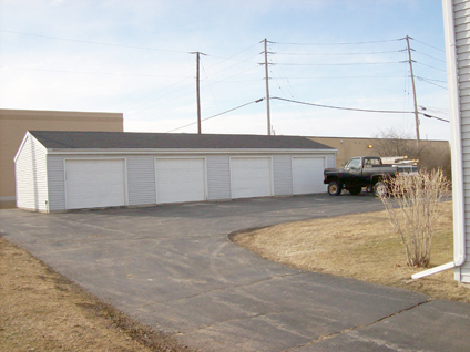 Moreland Street Complexes in Oshkosh, WI - Foto de edificio - Other