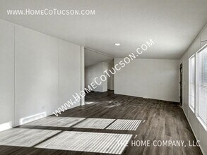 5717 S Stewart Blvd in Tucson, AZ - Building Photo - Building Photo