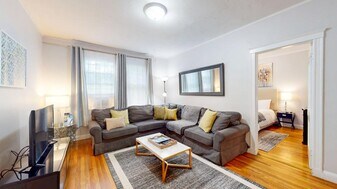 169 Kent St in Brookline, MA - Building Photo