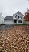 8568 Clover Glade Dr in Lewis Center, OH - Building Photo