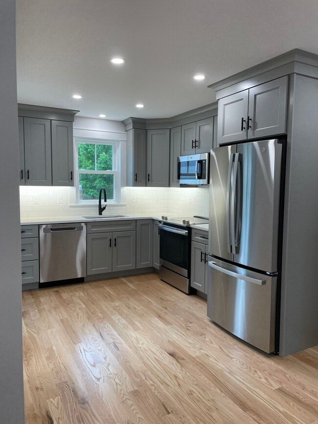 4 South St, Unit 6 South Street in Exeter, NH - Building Photo - Building Photo