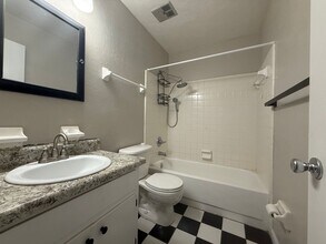 4378 Brewster Rd in Tallahassee, FL - Building Photo - Building Photo