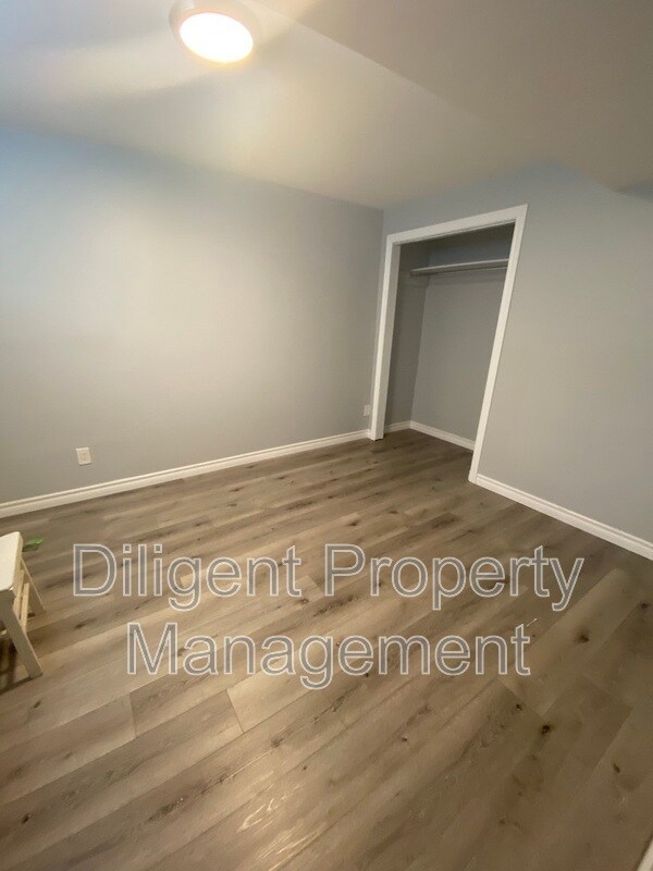 260 Lansdowne St W in Peterborough, ON - Building Photo - Building Photo