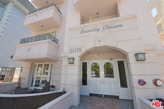 2015 S Beverly Glen Blvd-Unit -402 in Los Angeles, CA - Building Photo - Building Photo