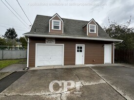 409 Long Ave in Kelso, WA - Building Photo