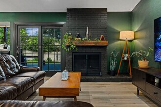 4802 Oldfort Hill Dr, Unit SI ID1492696P in Austin, TX - Building Photo - Building Photo