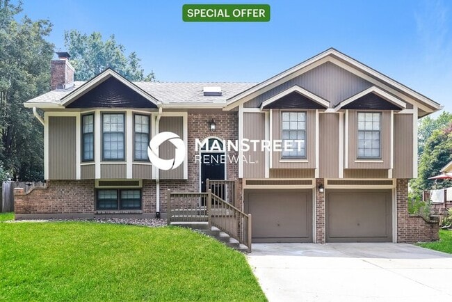 property at 1615 SE 7th Terrace