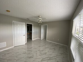 2716 Clinton Heights Ct in Oviedo, FL - Building Photo - Building Photo