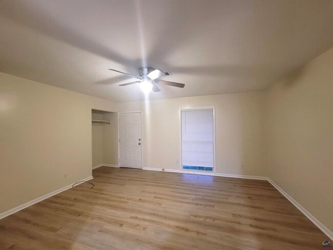 421 Willow Ave in Warner Robins, GA - Building Photo - Building Photo