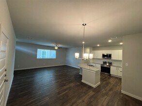 9906 Grosbeak Ln in Magnolia, TX - Building Photo - Building Photo