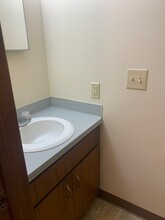 475 W Mae Rose Ave in Holland, MI - Building Photo - Building Photo