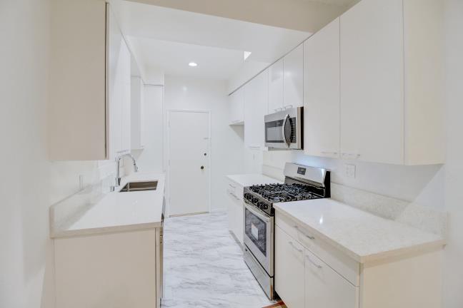 144 N Wetherly Dr, West Hollywood , CA 90048 in West Hollywood, CA - Foto de edificio - Building Photo