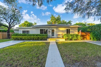 333 Linwood Dr in Miami Springs, FL - Building Photo - Building Photo