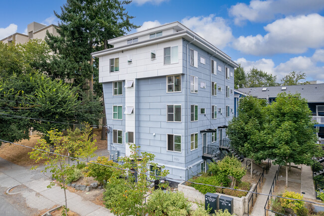 1720-1728 E Olive St in Seattle, WA - Building Photo - Building Photo