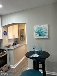 2549 Shields St photo'