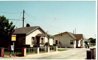 5132-5140 Santa Ana St Apartments