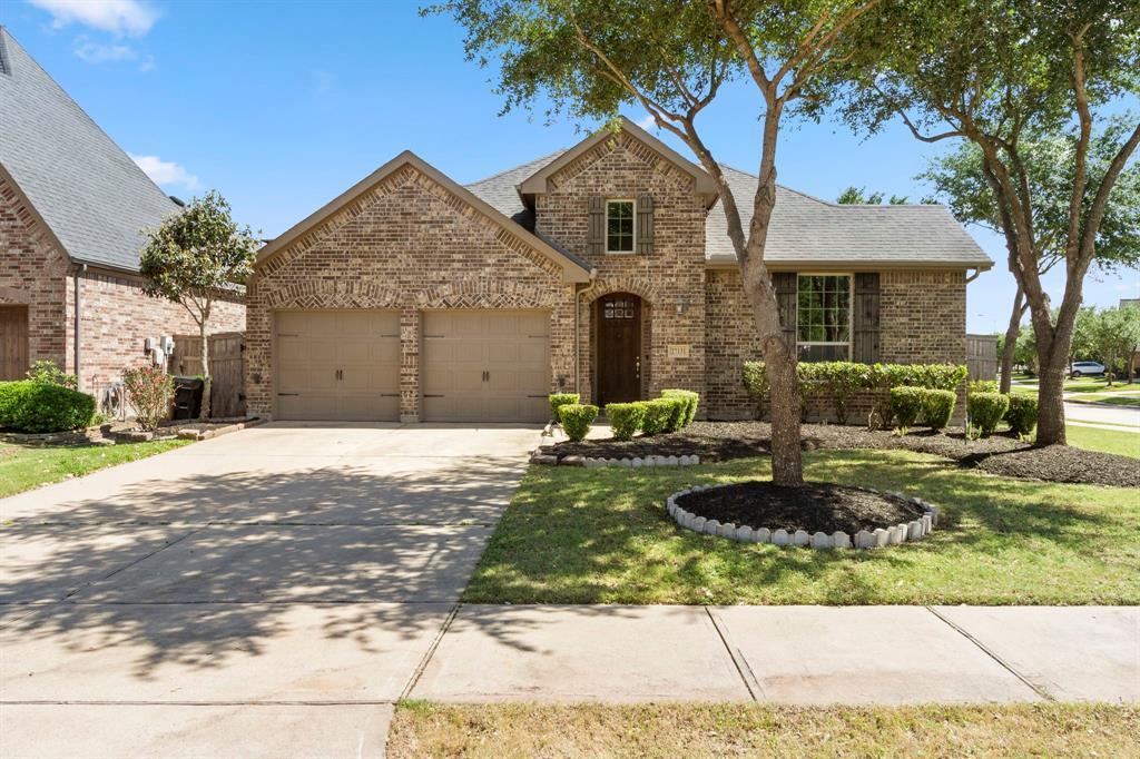 27131 Ashley Hills Ct in Fulshear, TX - Building Photo