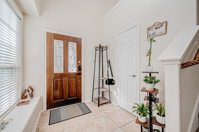 6455 Calgary Woods Ln