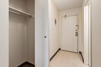 Palm Road Apartments in Lethbridge, AB - Building Photo - Building Photo