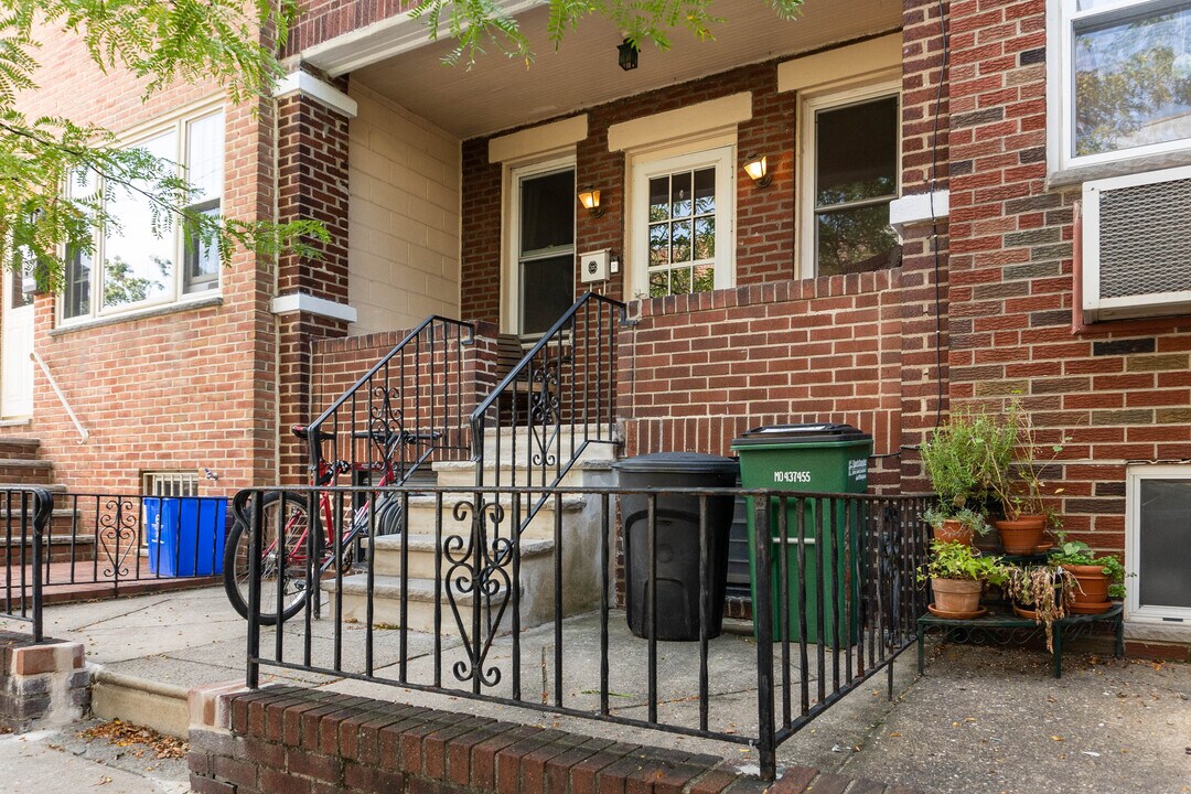 2824 S Warnock St Photo