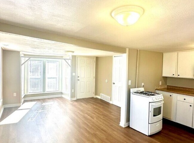 property at 910 Sahwatch St